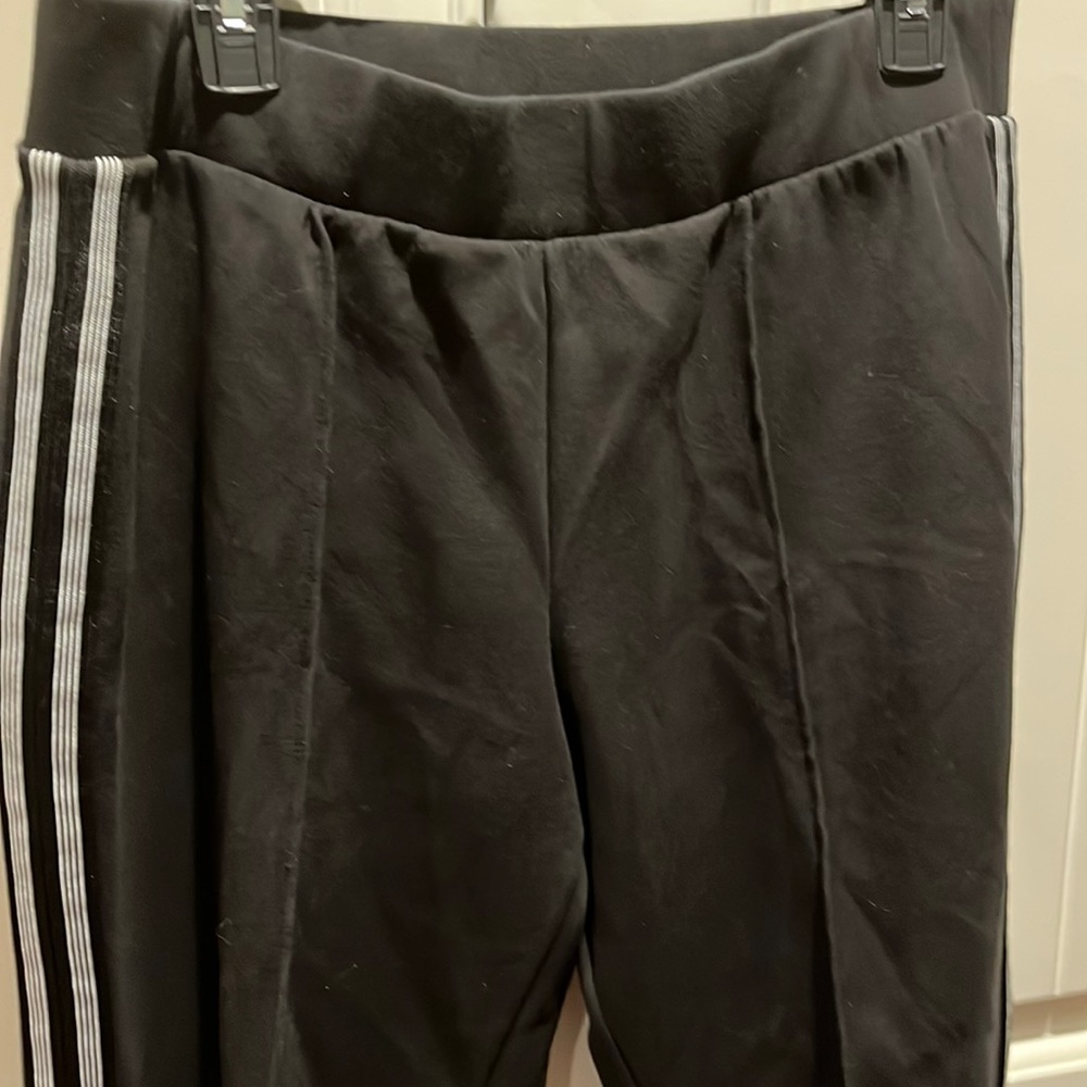 * LAST PAIR ! …Women’s AVIA Sweat Pants